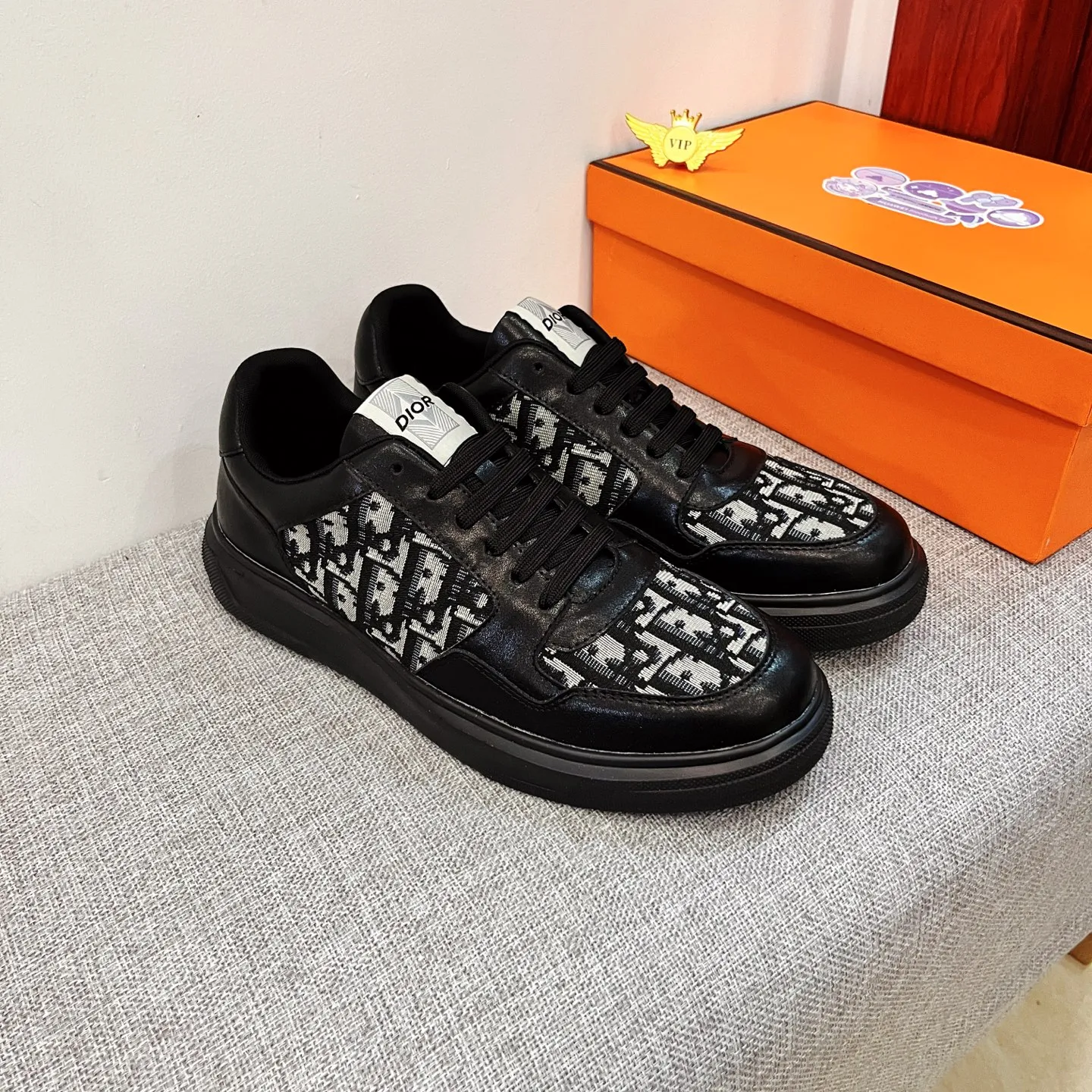 Men's men's shoes💰 420💰🔥【Dior】🔥Men's high-end brand of shoes official website 1:1 latest masterpiece: the upper is made of first-layer cowhide imported from Italy with a comfortable and breathable lining➕original non-slip and wear-resistant outsole🔥, making walking more convenient and comfortable! An exclusive new model, a stunning work, a beautiful 1:1 replica [color] compared to the official quality! Create a fashionable personality to set off your uniqueness! A must-have for trendy men! Classic 🔥Size: 38-44 Color: 🔥 2⃣️colors available🔥